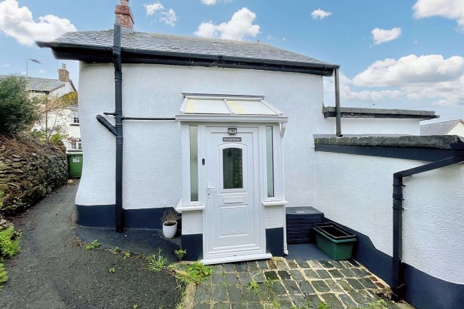 Round house, Exeter Road, Winkleigh, Devon, EX19 8JJ 9