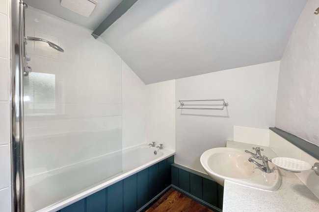 Round house, Exeter Road, Winkleigh, Devon, EX19 8JJ 9