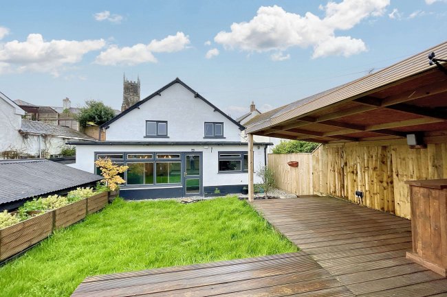 Round house, Exeter Road, Winkleigh, Devon, EX19 8JJ 9