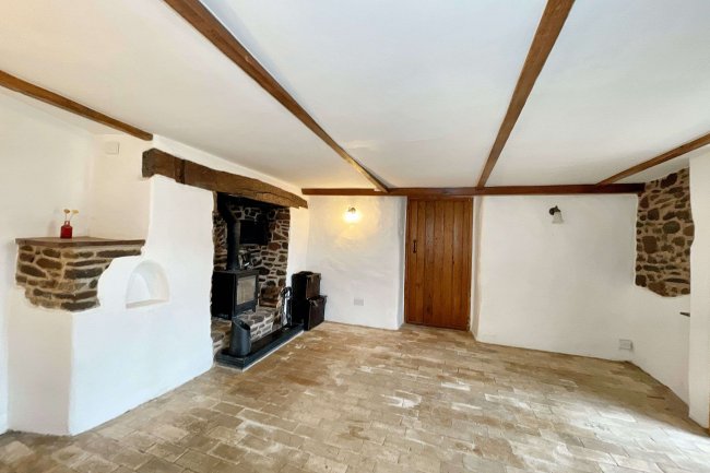 Round house, Exeter Road, Winkleigh, Devon, EX19 8JJ 9