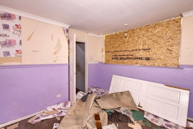 79 York Road, Dunscroft, Hatfield, Doncaster, South Yorkshire DN7 4NA 2