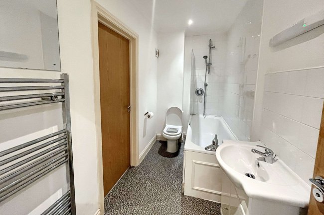33 Duppas Hill Terrace, Croydon, CR0 4BA 4