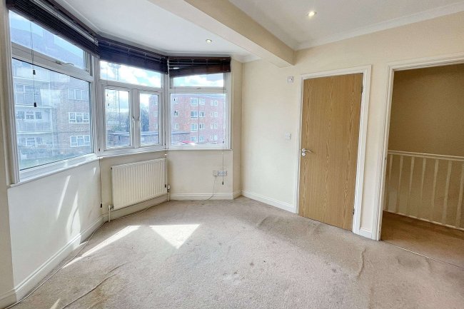 33 Duppas Hill Terrace, Croydon, CR0 4BA 4