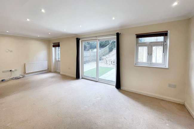 33 Duppas Hill Terrace, Croydon, CR0 4BA 4