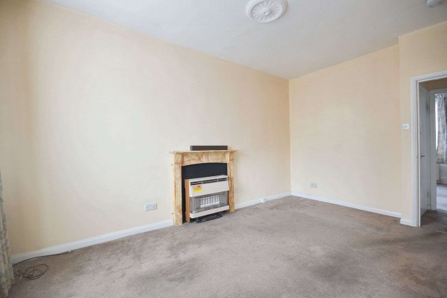 Flat D, 58 Hereford Road, Bayswater, London W2 5AJ 2