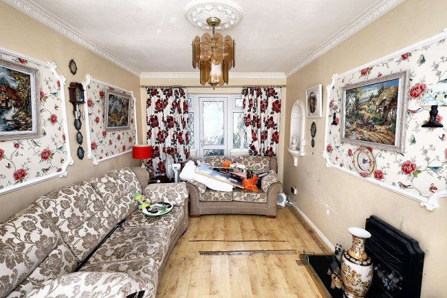 76 White Hart Lane, Romford, Essex, RM7 8JB 10