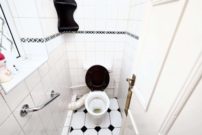 76 White Hart Lane, Romford, Essex, RM7 8JB 10