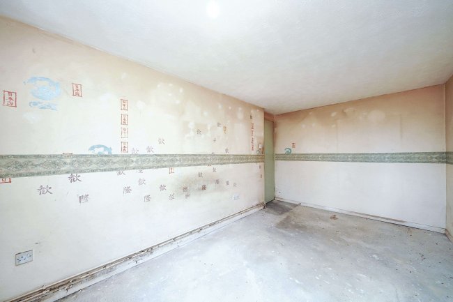 Flat 19 Atholl Court and garden, Kingsway Gardens, Andover, SP10 4BB 5