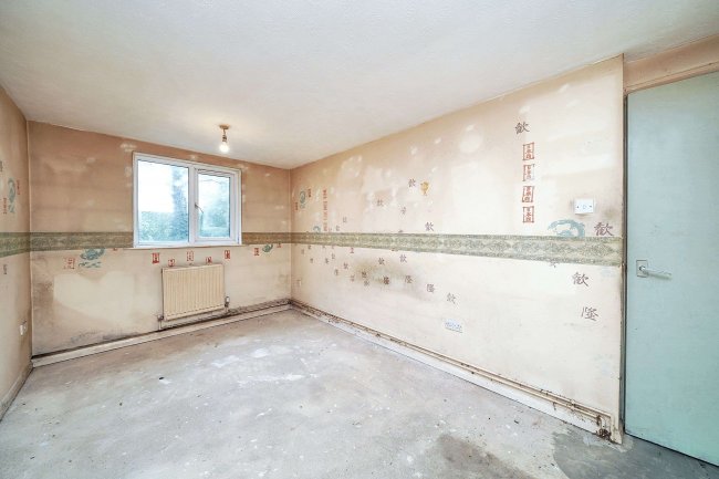 Flat 19 Atholl Court and garden, Kingsway Gardens, Andover, SP10 4BB 5