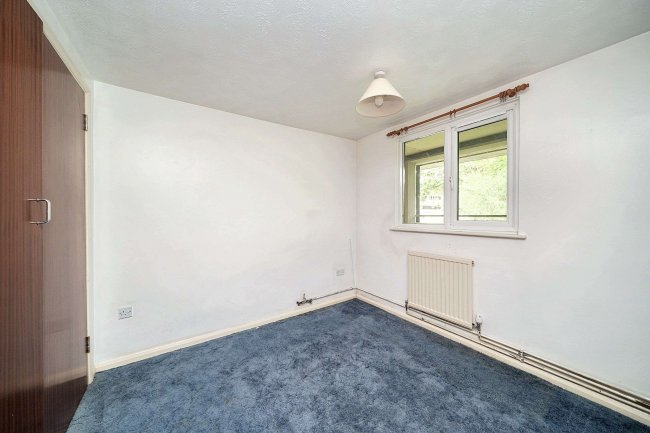 Flat 35 Atholl Court & Garage, Kingsway Gardens, Andover, SP10 4BB 1