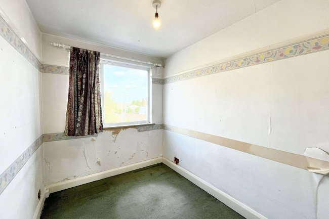 824b London Road, Sutton, Surrey, SM3 9BJ 5