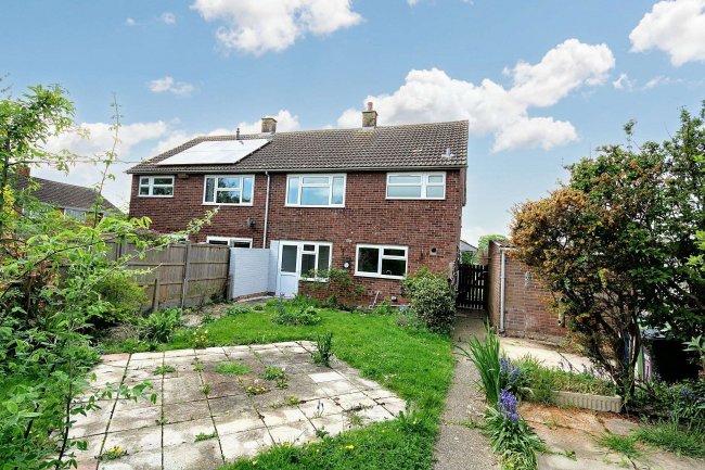 32 Longsands Road, St Neots, Cambridgeshire, PE19 1TA 2