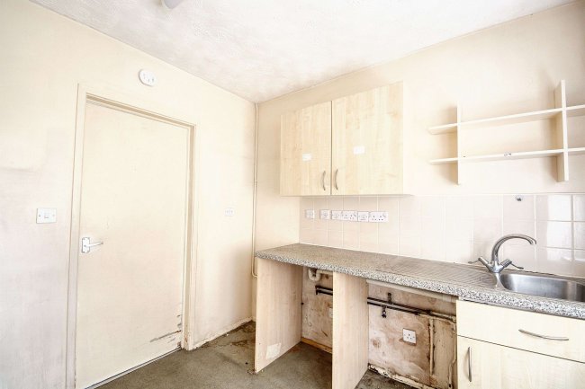 75 Fen Lane, Sawtry, Cambridgeshire, PE28 5TL 7