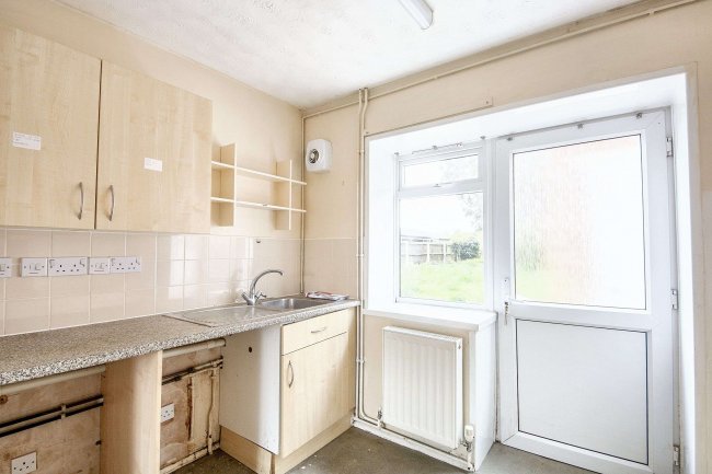 75 Fen Lane, Sawtry, Cambridgeshire, PE28 5TL 7