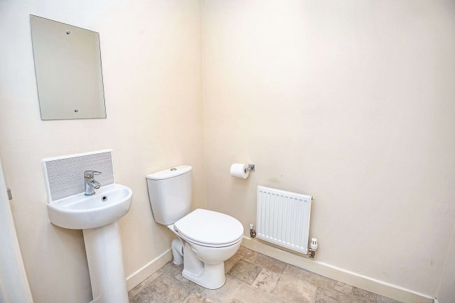 51 Woodfield Way, Doncaster, DN4 8FF 6