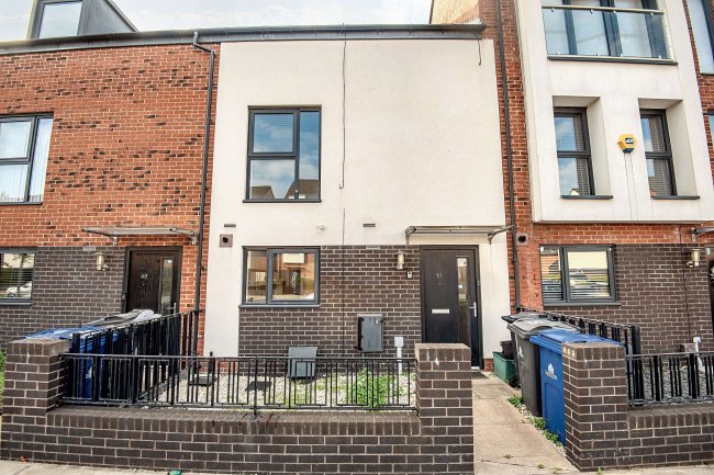 51 Woodfield Way, Doncaster, DN4 8FF 6