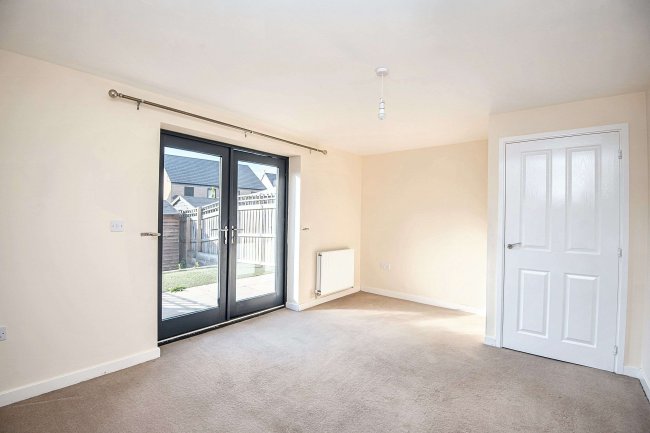 51 Woodfield Way, Doncaster, DN4 8FF 6