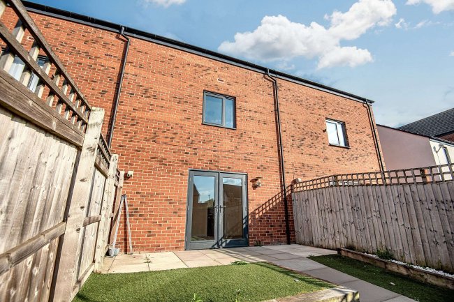 51 Woodfield Way, Doncaster, DN4 8FF 6