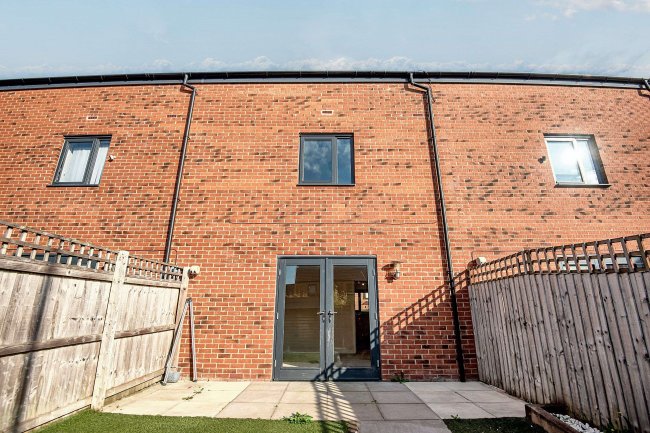 51 Woodfield Way, Doncaster, DN4 8FF 6