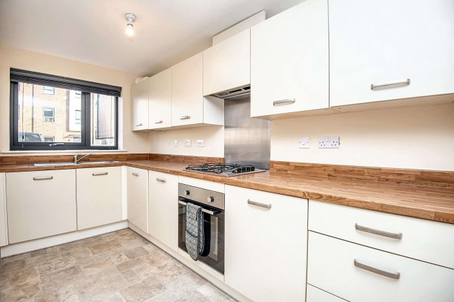 51 Woodfield Way, Doncaster, DN4 8FF 6