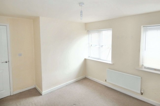 160 Parkfield Drive, Hull, East Yorkshire, HU3 6DR 1