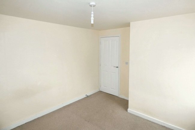 160 Parkfield Drive, Hull, East Yorkshire, HU3 6DR 1