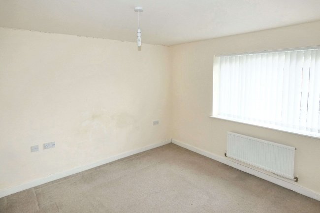 160 Parkfield Drive, Hull, East Yorkshire, HU3 6DR 1