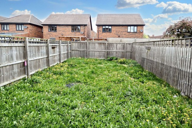 160 Parkfield Drive, Hull, East Yorkshire, HU3 6DR 1