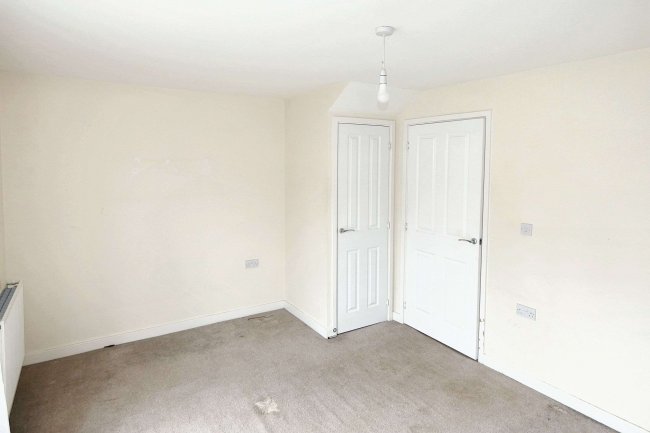 160 Parkfield Drive, Hull, East Yorkshire, HU3 6DR 1