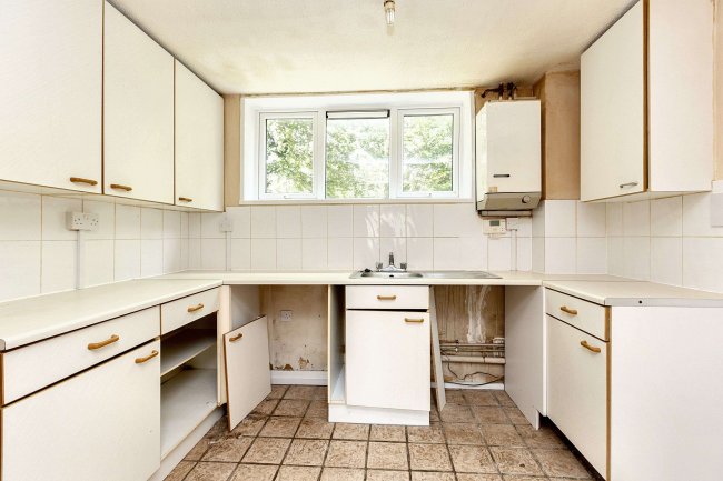 46 & 48 Browney Path, Bedford, Bedfordshire, MK41 7XH 3