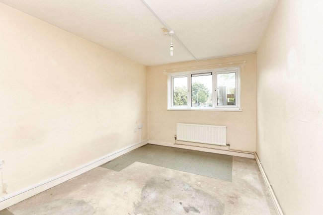 46 & 48 Browney Path, Bedford, Bedfordshire, MK41 7XH 3