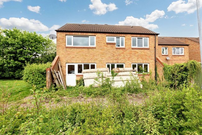 46 & 48 Browney Path, Bedford, Bedfordshire, MK41 7XH 3