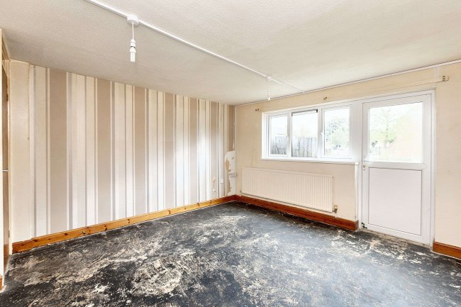 46 & 48 Browney Path, Bedford, Bedfordshire, MK41 7XH 3