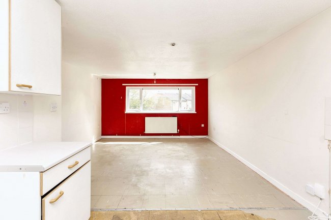 48 Browney Path, Bedford, Bedfordshire, MK41 7XH 8