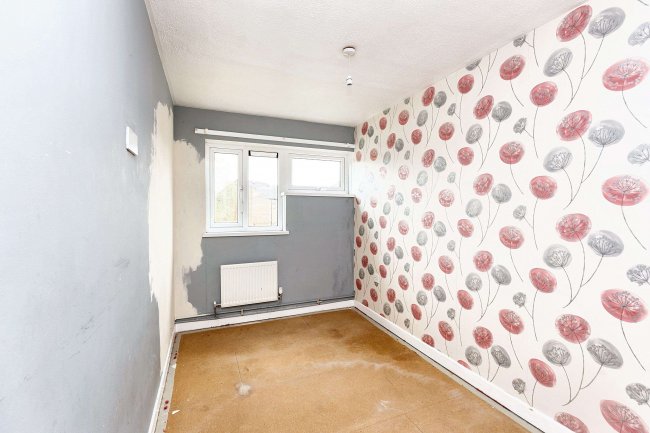 48 Browney Path, Bedford, Bedfordshire, MK41 7XH 8