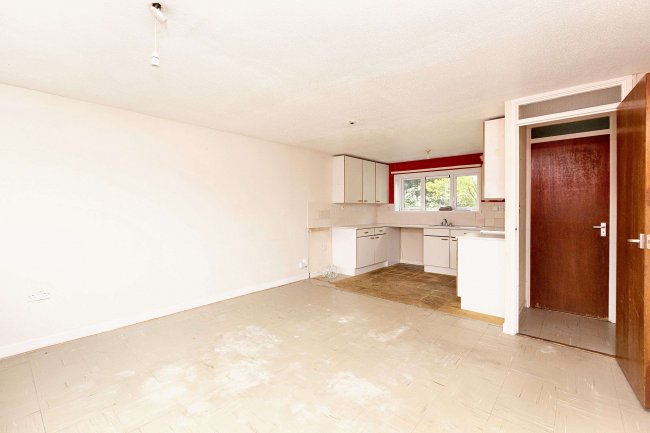 48 Browney Path, Bedford, Bedfordshire, MK41 7XH 8