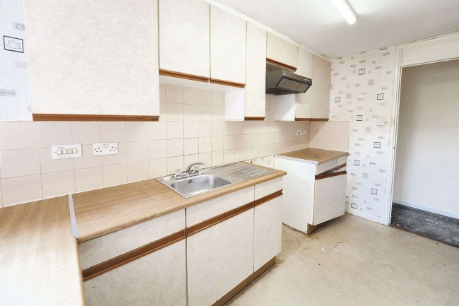 9 Fylingdale Way, Wollaton, Nottingham, Nottinghamshire, NG8 2TH 4