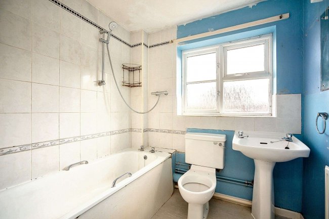 35 Farthing Hill, Ticehurst, Wadhurst, East Sussex, TN5 7BW 4