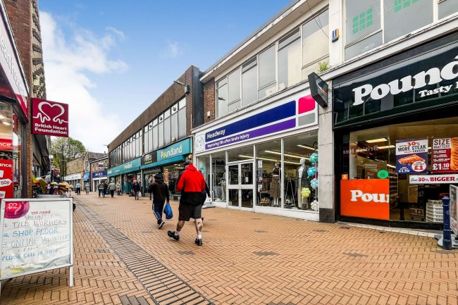 21 Market Street, Barnsley, S70 1SL 2