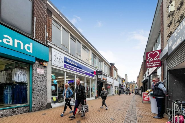 21 Market Street, Barnsley, S70 1SL 2