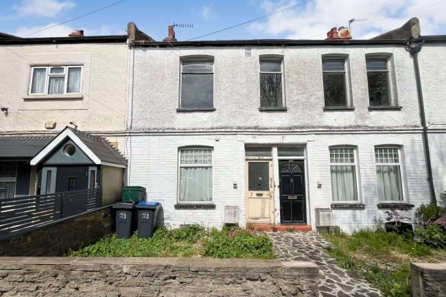 7 Miles Road, Mitcham, Surrey, CR4 3DA 8