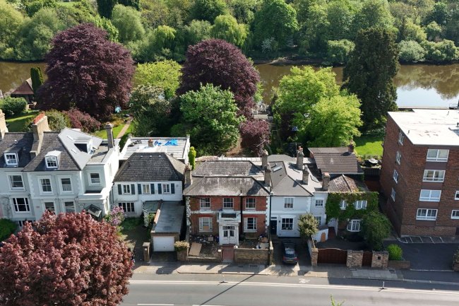 Kingsmead, 111 Strawberry Vale, Twickenham TW1 4SJ 2