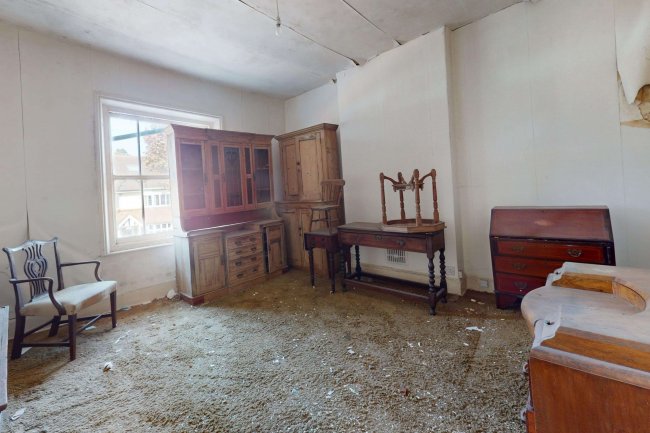 Kingsmead, 111 Strawberry Vale, Twickenham TW1 4SJ 2