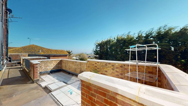 6 Avery Court, Avery Way, Allhallows, Rochester, Kent, ME3 9QL 5
