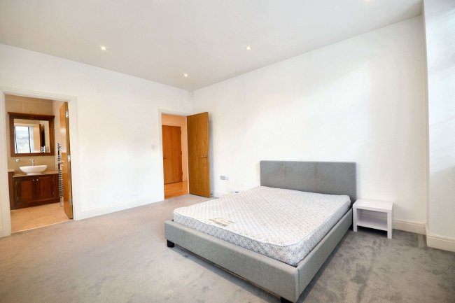 Flat 1 Hepburn House, 112 Marsham Street, Westminster, London SW1P 4HW 10