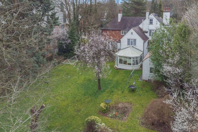 128 Foxley Lane, Purley, Greater London, CR8 3NE 5