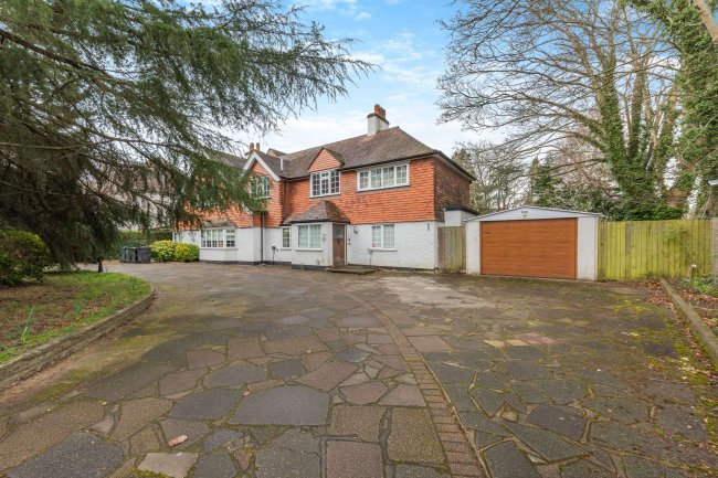 128 Foxley Lane, Purley, Greater London, CR8 3NE 5