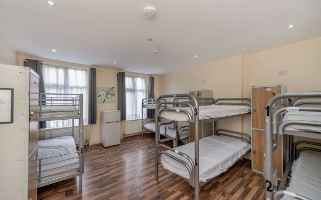 30 Chatsworth Road, Kilburn, London, NW2 4BS 8