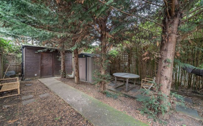 30 Chatsworth Road, Kilburn, London, NW2 4BS 8