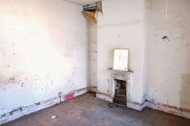 5 Gelli Terrace, Caerphilly, Mid Glamorgan, CF83 4FQ 3